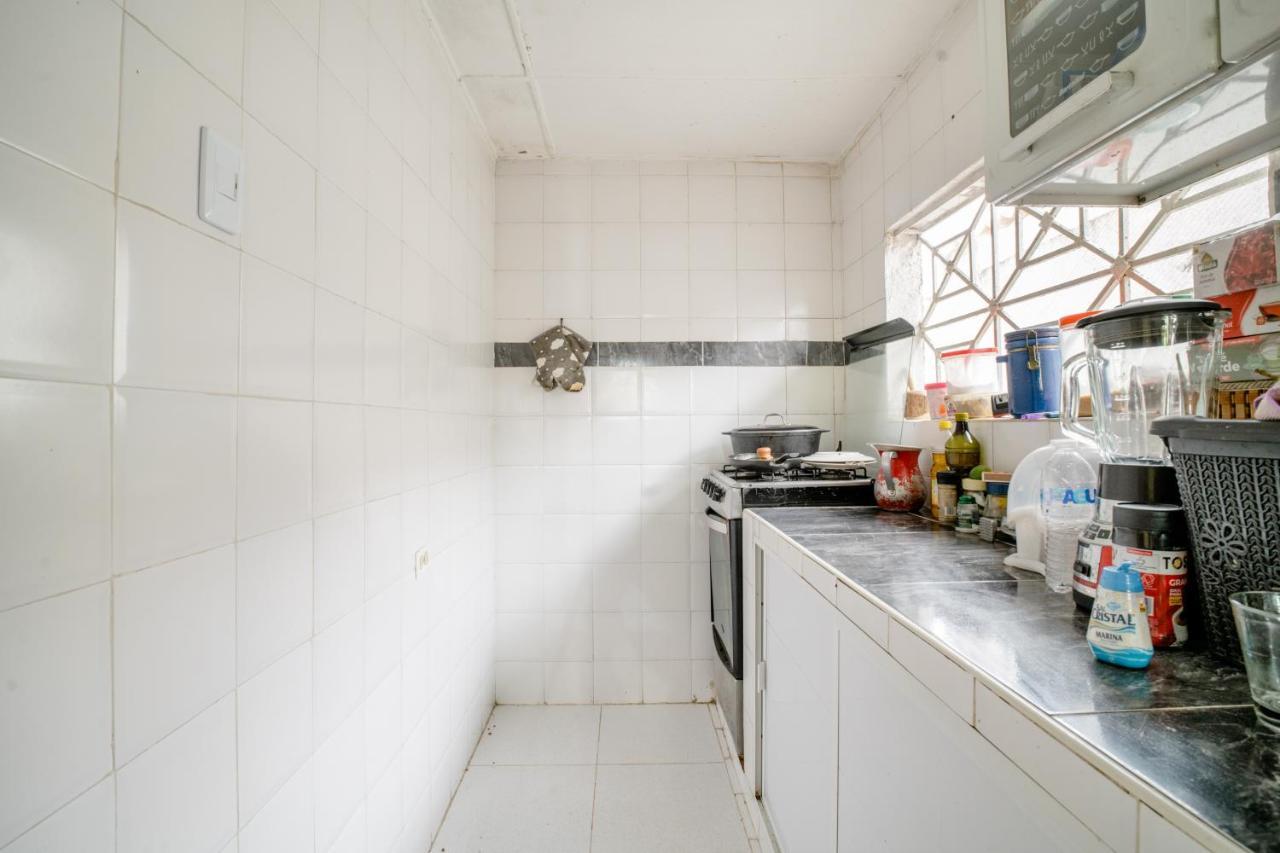 Habitacion Privada En Casa De Mis Padres バランキージャ エクステリア 写真